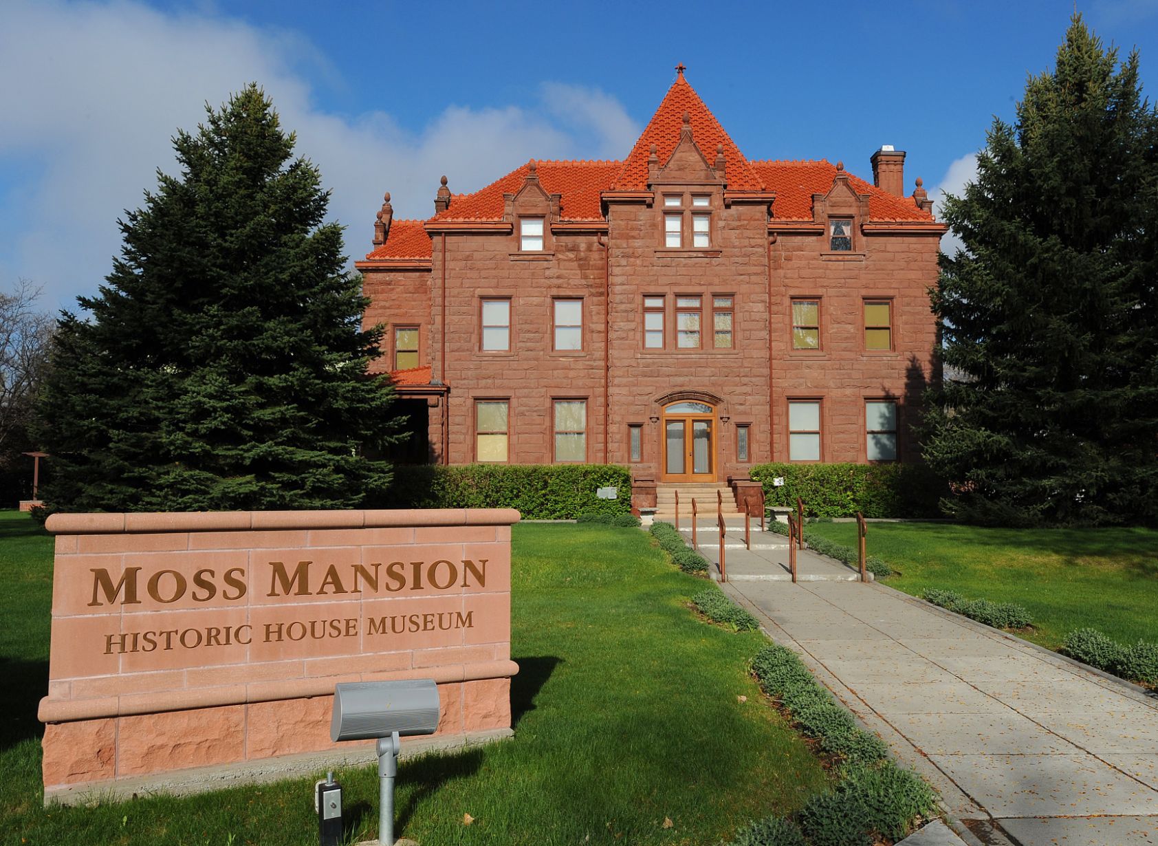 Moss Mansion